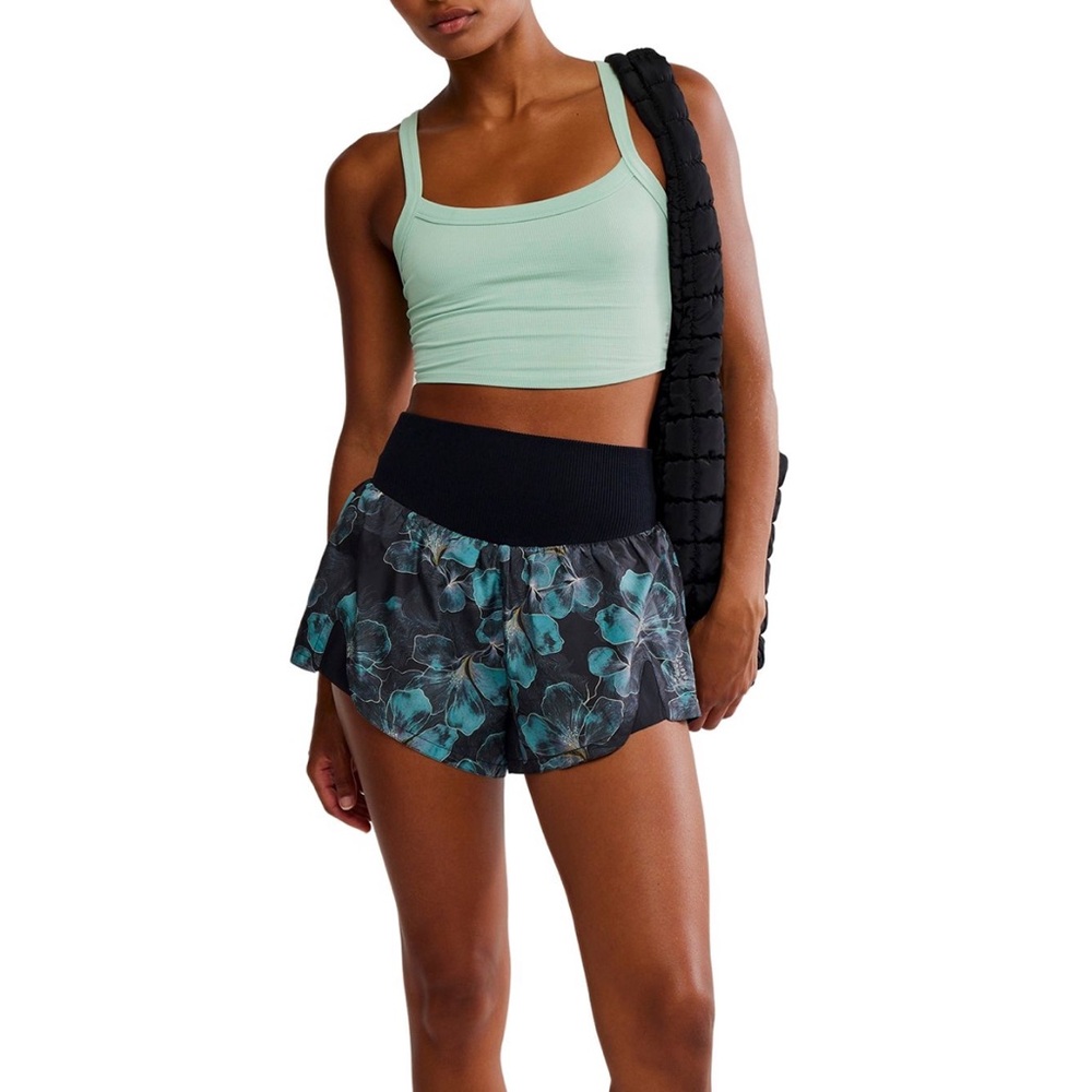 NWT Free People Women’s FP Movement Carpe Diem Shorts. Size Small.